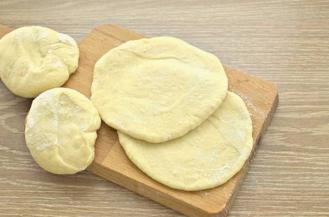 Лепешки на молоке на сковороде Лепешки на молоке на сковороде