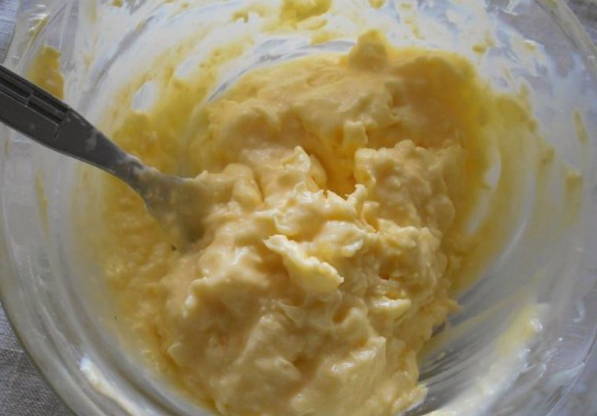 Наполеон со сгущенкой и маслом Наполеон со сгущенкой и маслом