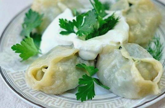 Манты с сыром и картошкой Манты с сыром и картошкой