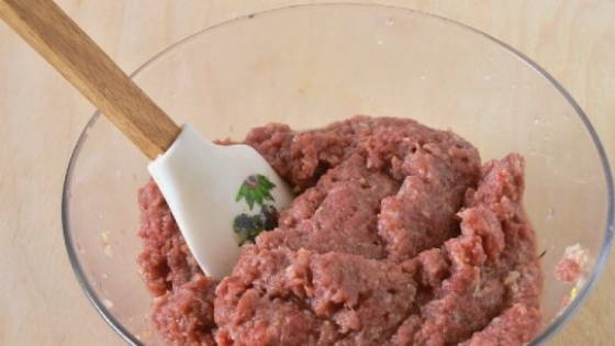 Гамбургер с котлетой в домашних условиях