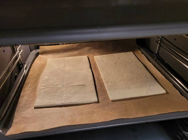 Наполеон из слоеного дрожжевого теста