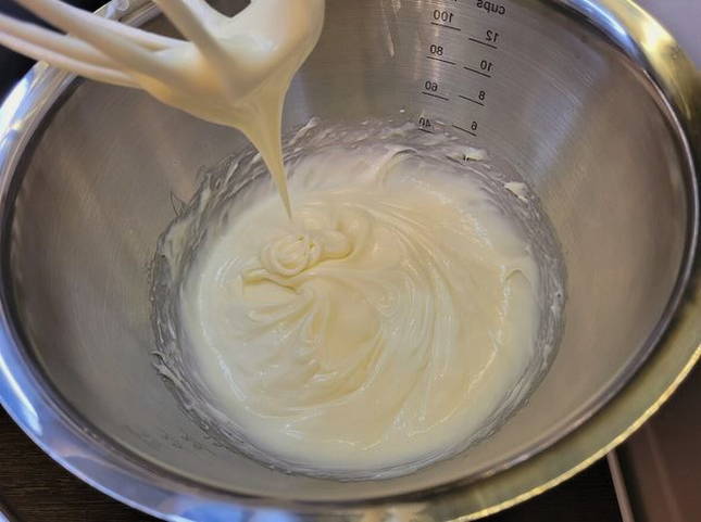 Наполеон из слоеного дрожжевого теста