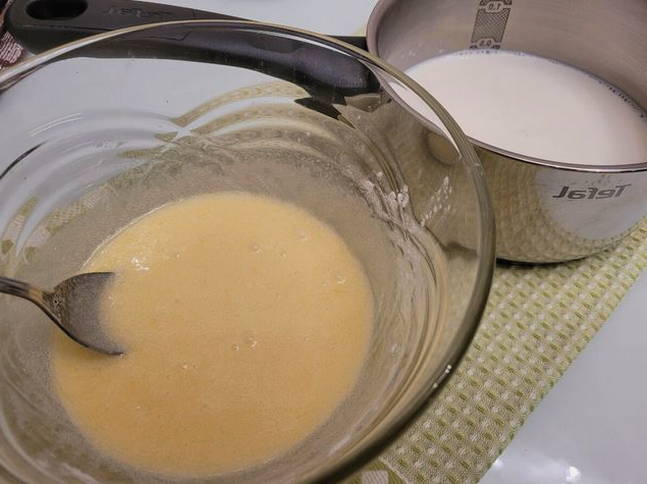 Наполеон из слоеного дрожжевого теста