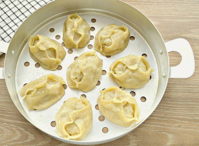 Манты с капустой и фаршем Манты с капустой и фаршем