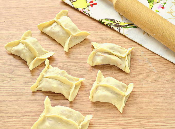 Манты с картошкой, фаршем и луком Манты с картошкой, фаршем и луком