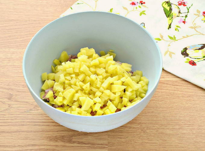Манты с картошкой, фаршем и луком Манты с картошкой, фаршем и луком