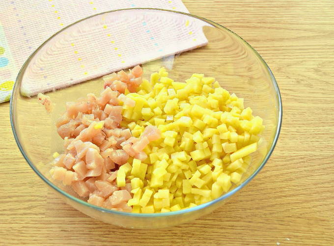Манты с курицей и картошкой Манты с курицей и картошкой