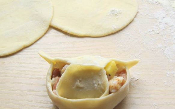 Манты с рубленым мясом и картошкой Манты с рубленым мясом и картошкой