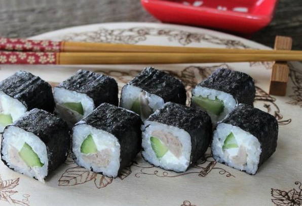 Суши с курицей в домашних условиях