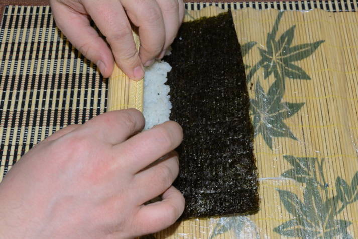 Суши с красной рыбой в домашних условиях