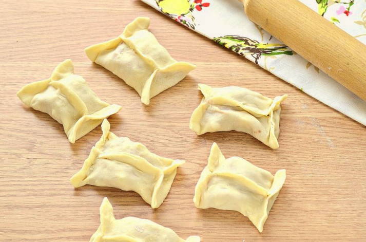Манты с фаршем, картошкой и луком Манты с фаршем, картошкой и луком