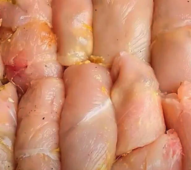 Куриные рулетики с сыром в духовке
