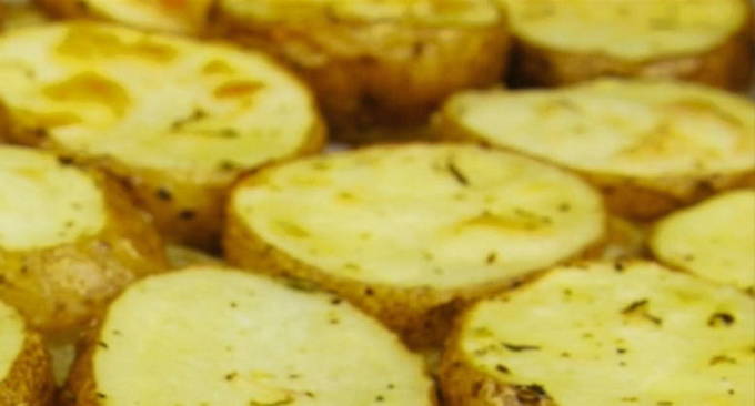 Картошка с салом в духовке