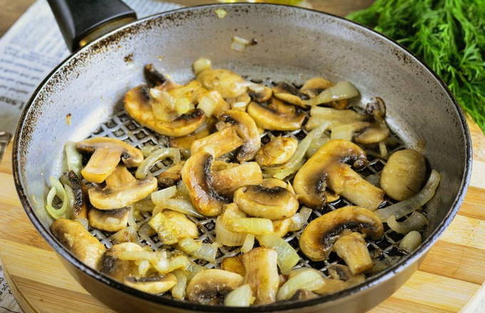 Заливной пирог с картошкой и грибами Заливной пирог с картошкой и грибами