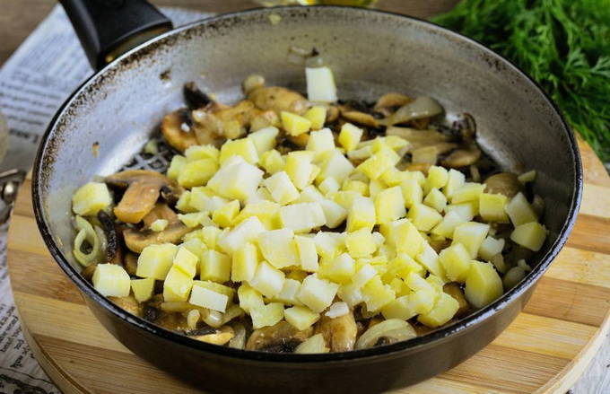 Заливной пирог с картошкой и грибами Заливной пирог с картошкой и грибами
