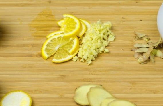 Чай с лимоном и имбирем Чай с лимоном и имбирем