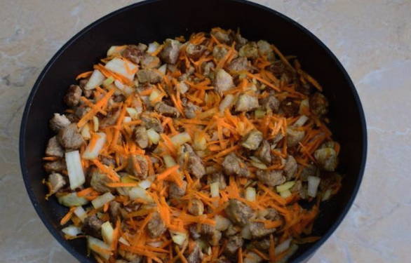 Макароны с мясом на сковороде Макароны с мясом на сковороде