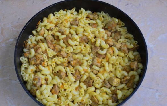 Макароны с мясом на сковороде Макароны с мясом на сковороде