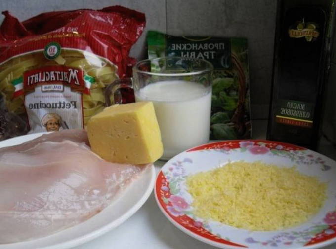 Фетучини с курицей Фетучини с курицей