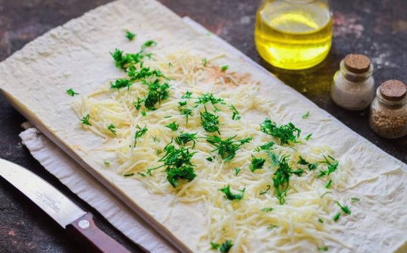 Сосиски с сыром в лаваше Сосиски с сыром в лаваше