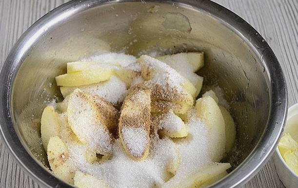 Карамелизированные яблоки