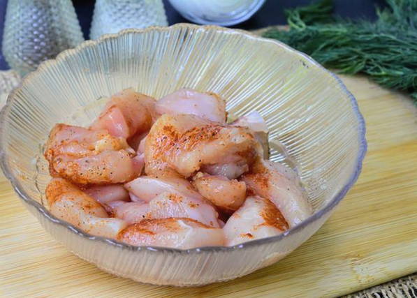 Курица в сливочном соусе Курица в сливочном соусе