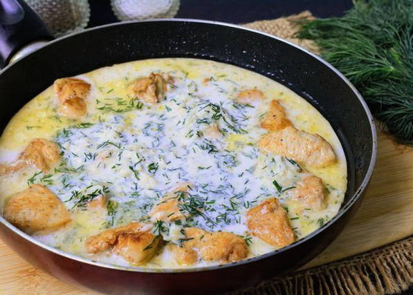 Курица в сливочном соусе Курица в сливочном соусе