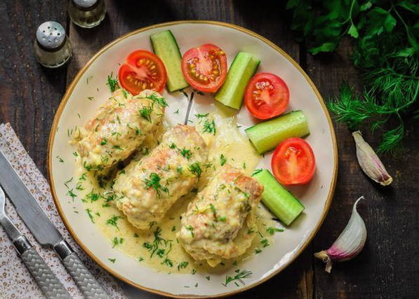 Мясные рулетики из свинины с начинкой