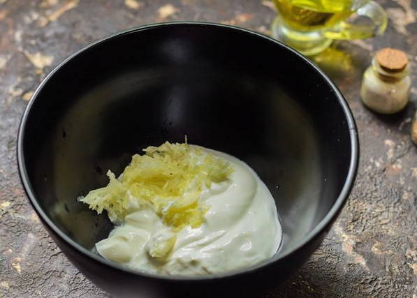 Мясные рулетики из свинины с начинкой