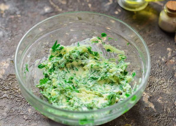 Мясные рулетики из свинины с начинкой