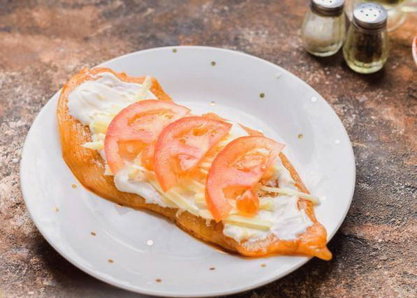 Рулетики из куриной грудки с сыром Рулетики из куриной грудки с сыром