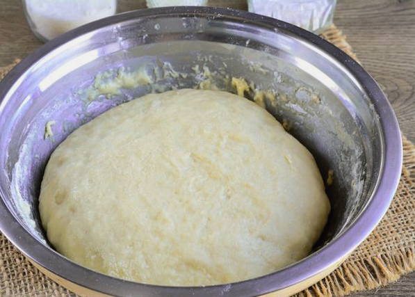 Булочки с вареньем в духовке Булочки с вареньем в духовке