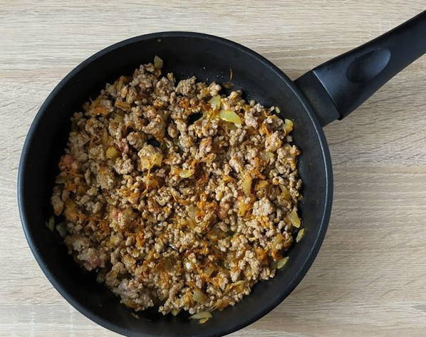 Тушеная капуста с рисом и фаршем Тушеная капуста с рисом и фаршем
