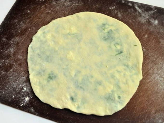 Хычины с сыром и зеленью Хычины с сыром и зеленью