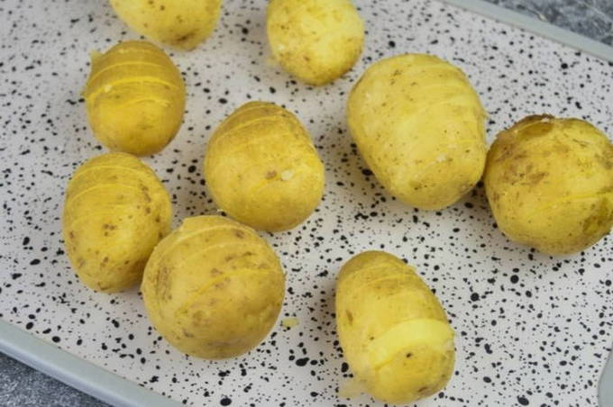 Картошка-гармошка в духовке