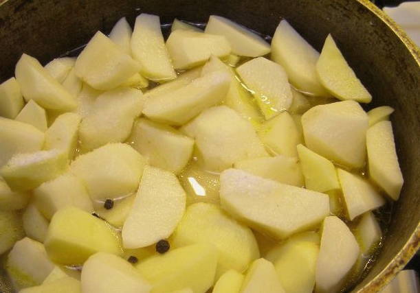 Тушеная картошка с овощами Тушеная картошка с овощами