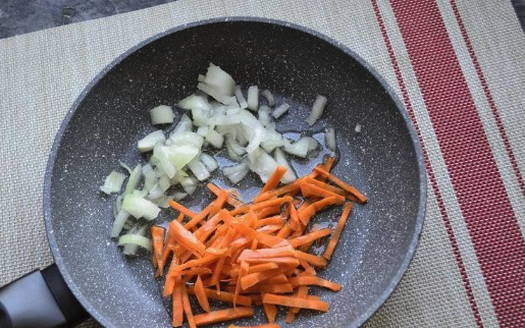 Суп с яйцом и курицей Суп с яйцом и курицей