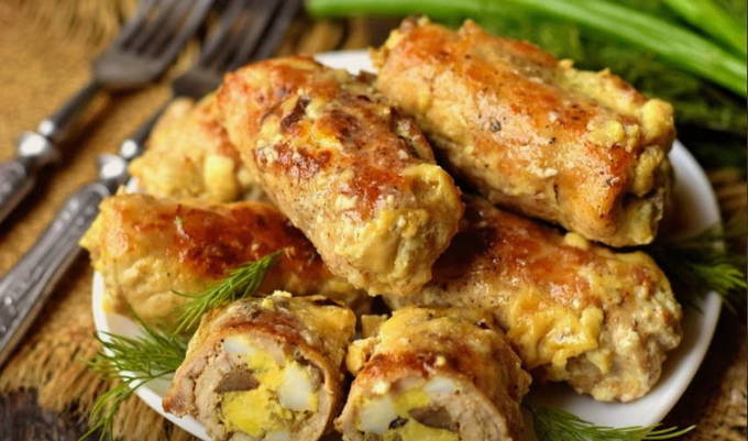 Мясные рулетики с начинкой