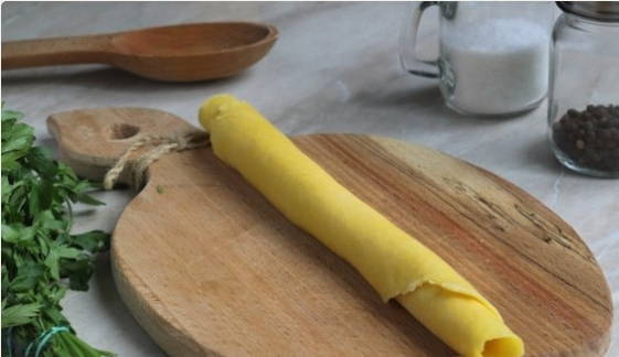 Домашняя лапша с курицей Домашняя лапша с курицей