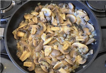 Суп с шампиньонами и сыром Суп с шампиньонами и сыром