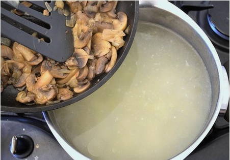 Суп с шампиньонами и сыром Суп с шампиньонами и сыром