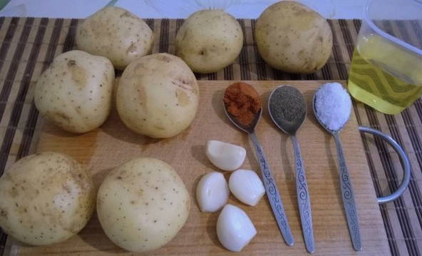 Картошка по-селянски в духовке Картошка по-селянски в духовке