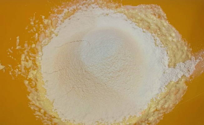 Пирожки из дрожжевого теста с морковкой в духовке