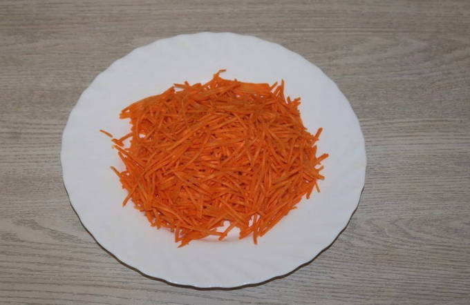Салат из свежей капусты, моркови с уксусом и маслом, как в столовой Салат из свежей капусты, моркови с уксусом и маслом, как в столовой