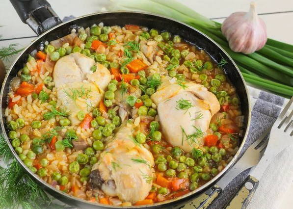 Паэлья с курицей Паэлья с курицей