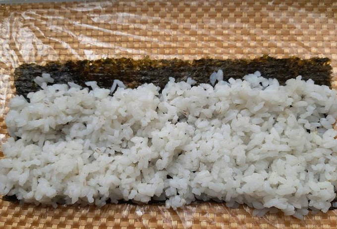 Роллы с крабовыми палочками Роллы с крабовыми палочками