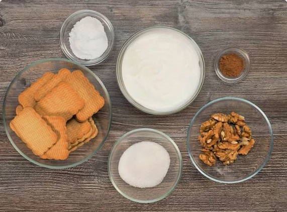 Торт из печенья и сметаны Торт из печенья и сметаны