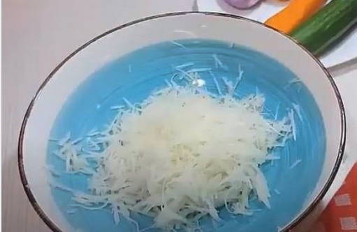 Салат из кольраби Салат из кольраби