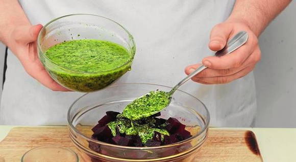 Салат из свеклы с орехами грецкими
