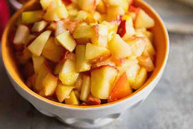 Пирожки из слоеного теста с яблоками в духовке